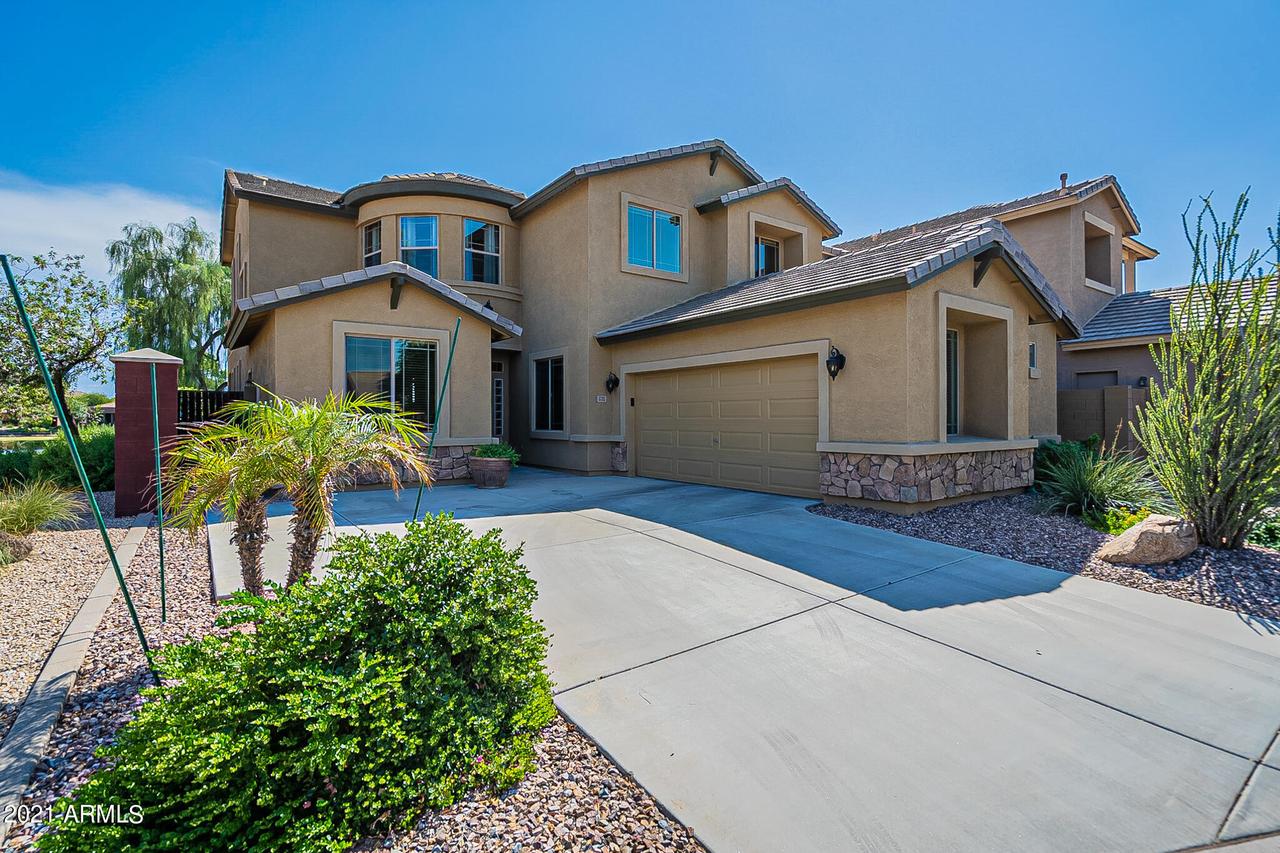 5735 W Novak Way, Laveen, AZ 85339