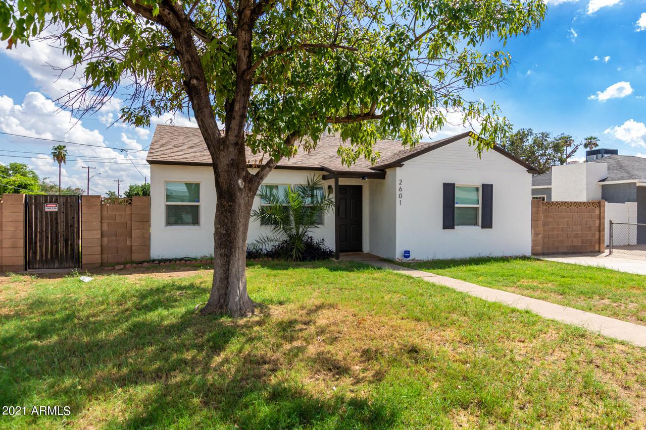 2601 W Montebello Ave., Phoenix, AZ 85017