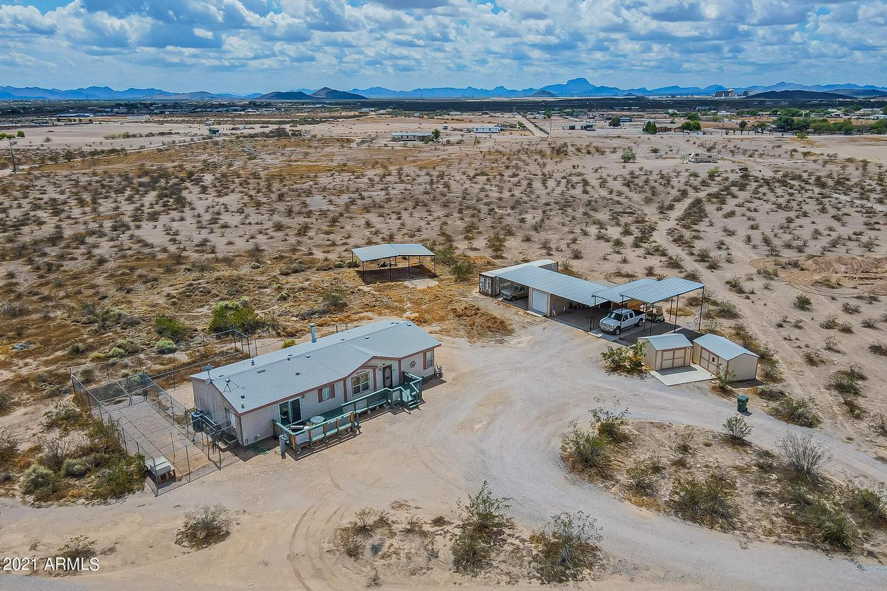 1607 S 369th Ave., Tonopah, AZ 85354