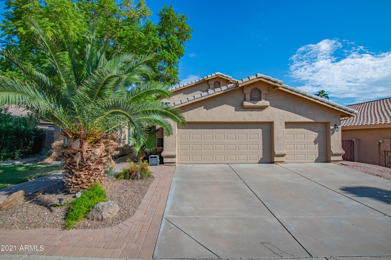 2637 E Bighorn Ave., Phoenix, AZ 85048
