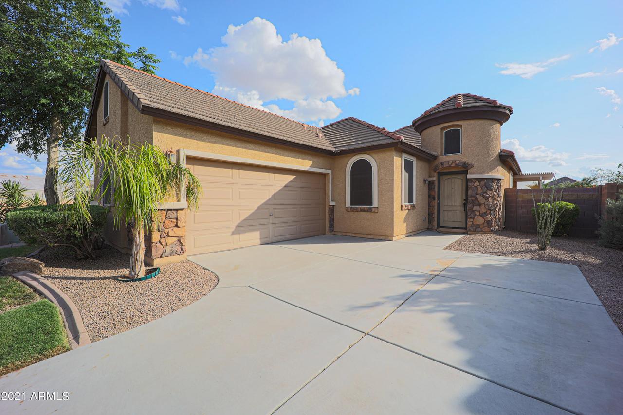 3190 N 302nd Ct., Buckeye, AZ 85326