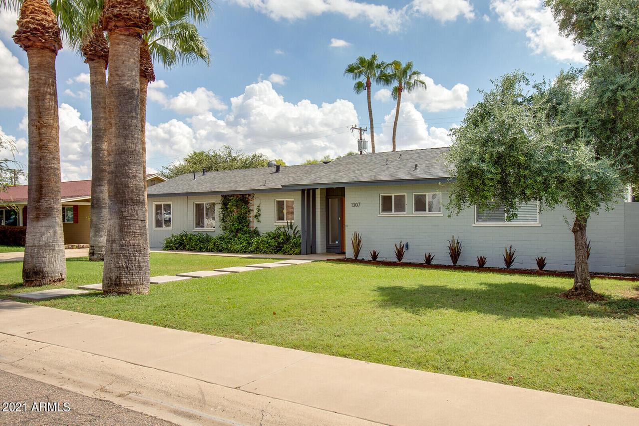 1307 E Vermont Ave., Phoenix, AZ 85014