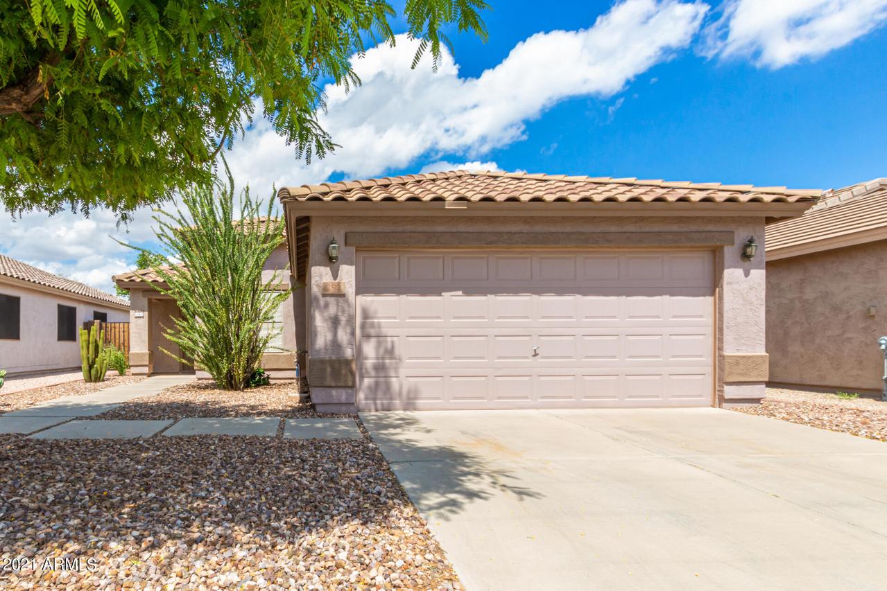 292 E Senna Way, San Tan Valley, AZ 85143