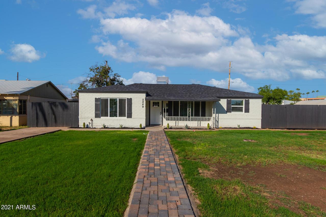 2869 N Greenfield Rd., Phoenix, AZ 85006