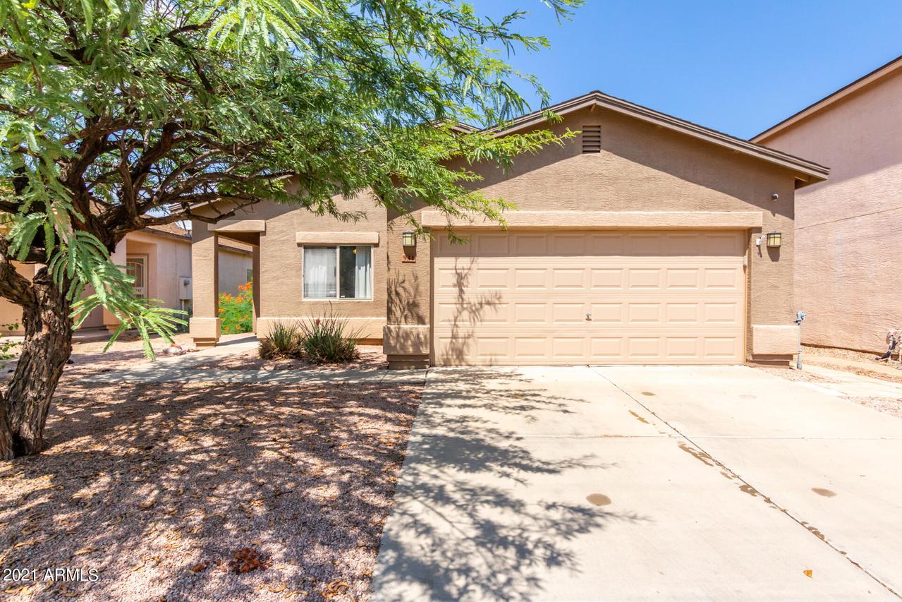 934 E Cowboy Cove Tr., San Tan Valley, AZ 85143