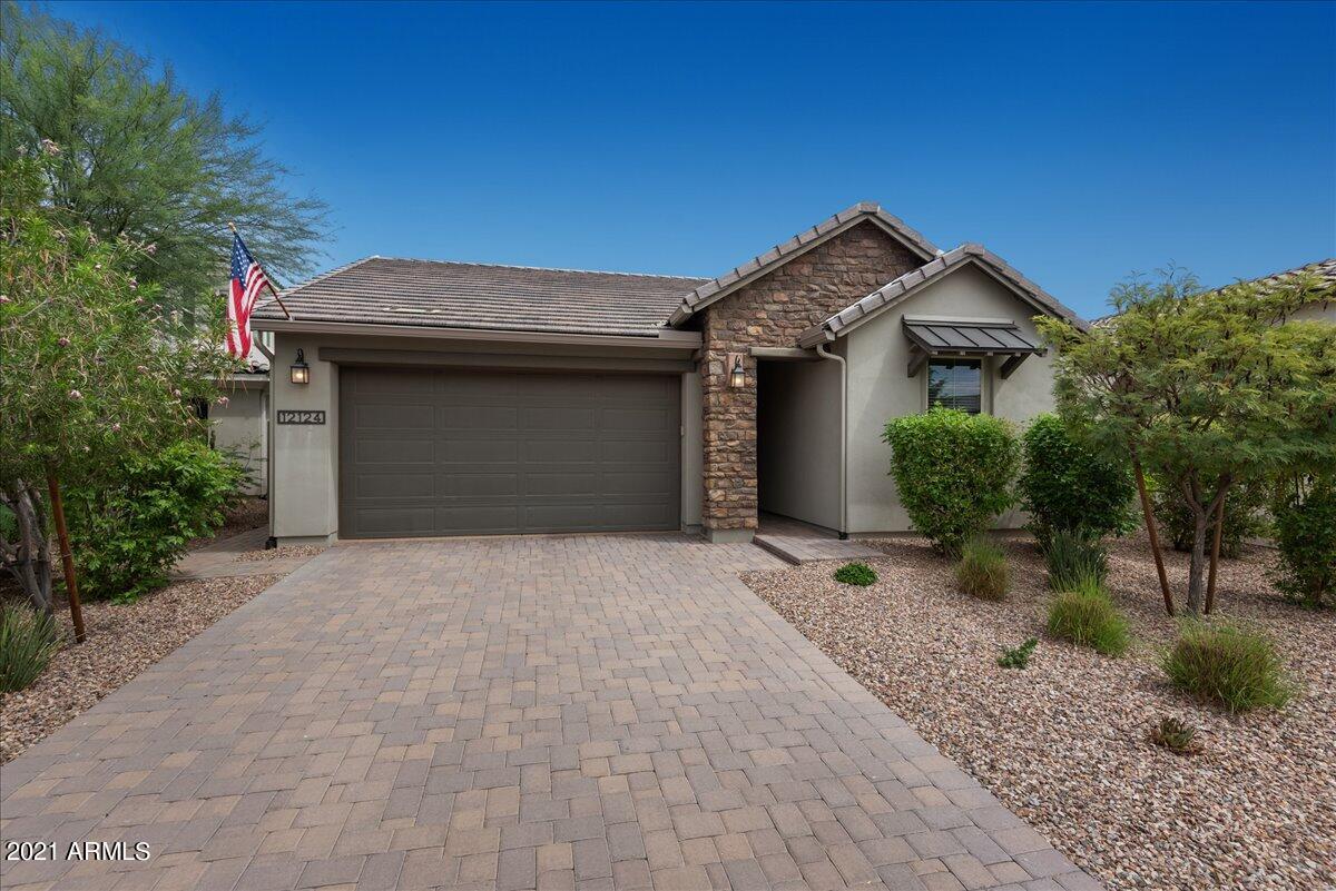 12124 W Peak View Rd., Peoria, AZ 85383
