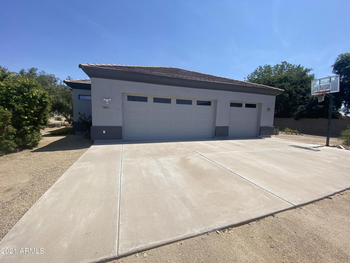 7923 N 173rd Ave., Waddell, AZ 85355