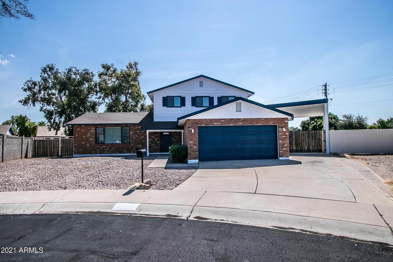 5051 W Mercer Ln., Glendale, AZ 85304