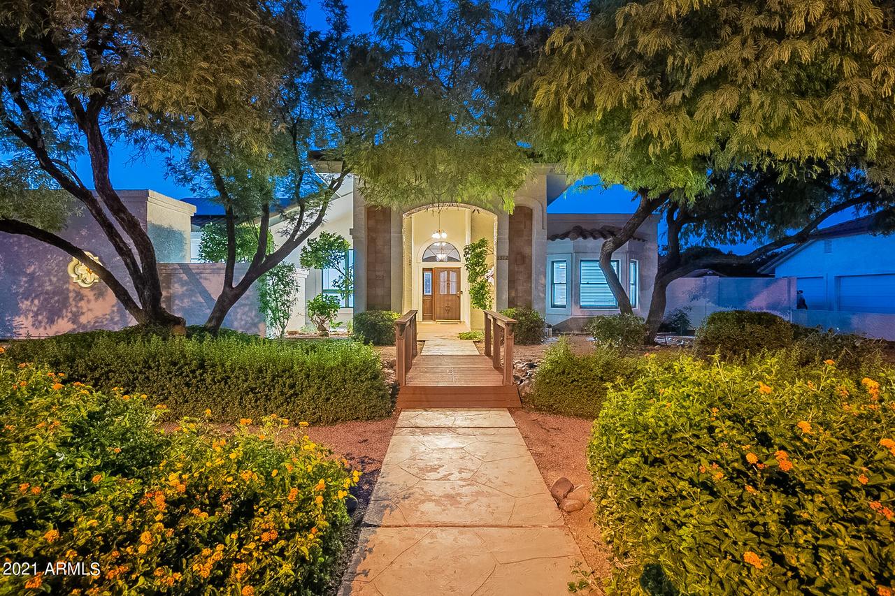 3512 E Fountain Cir., Mesa, AZ 85213