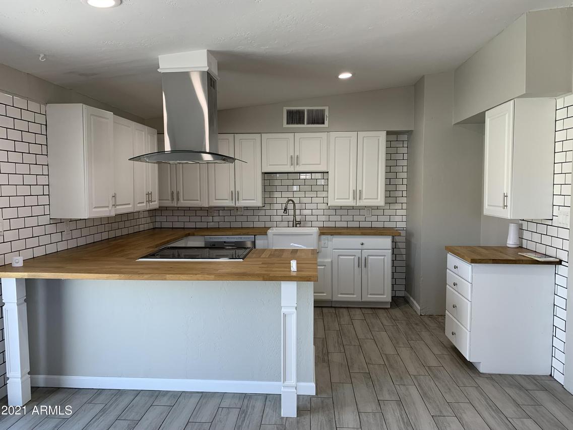 8817 N 35th Dr., Phoenix, AZ 85051