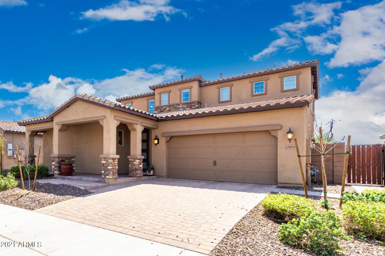 15935 W Cameron Dr., Surprise, AZ 85379