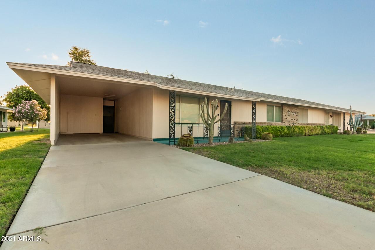 19226 N Signal Butte Cir., Sun City, AZ 85373