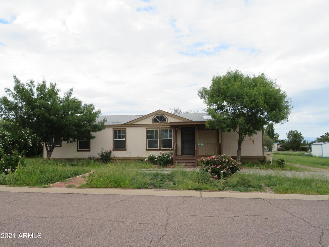 5263 E Corral Dr., Hereford, AZ 85615