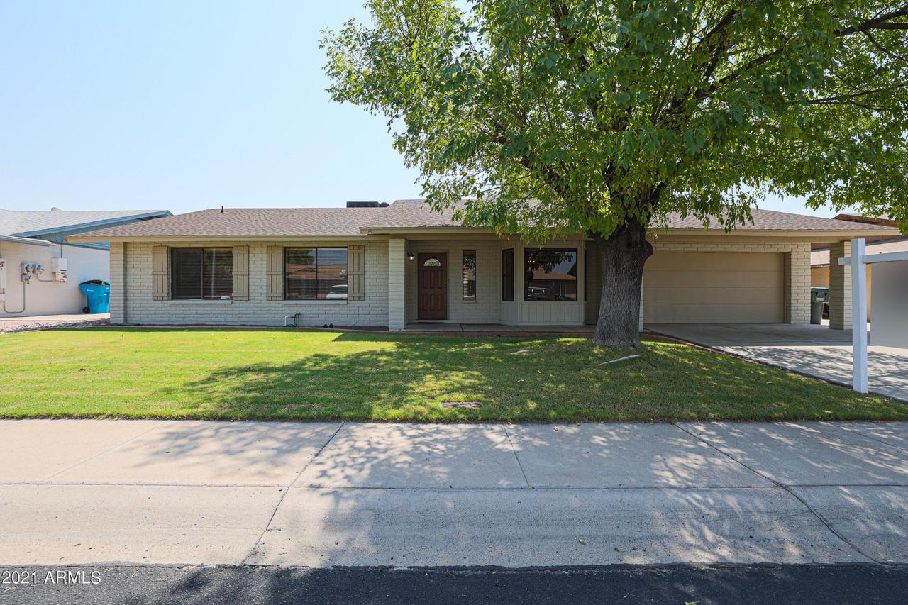 1017 E Taro Ln., Phoenix, AZ 85024