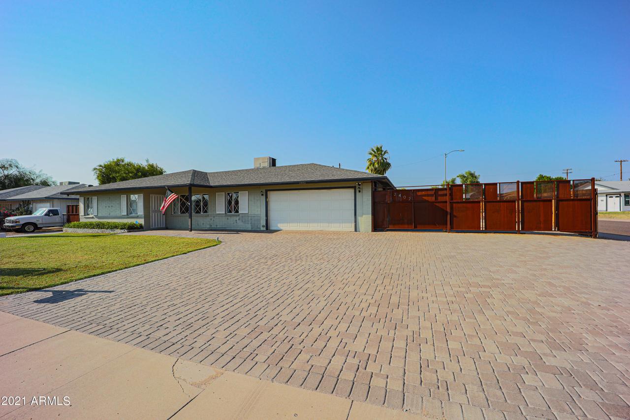 2402 W Anderson Dr., Phoenix, AZ 85023