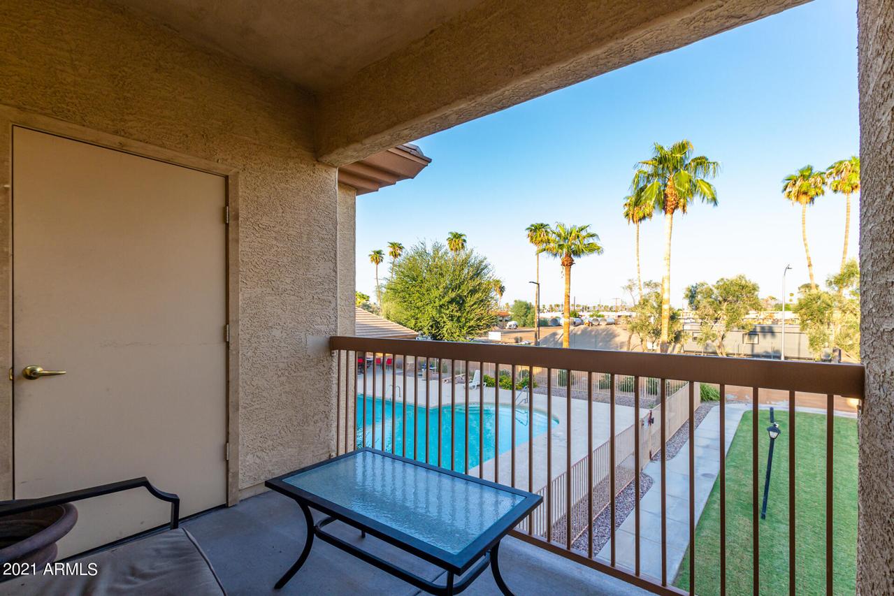 6770 N 47th Ave. #2012, Glendale, AZ 85301