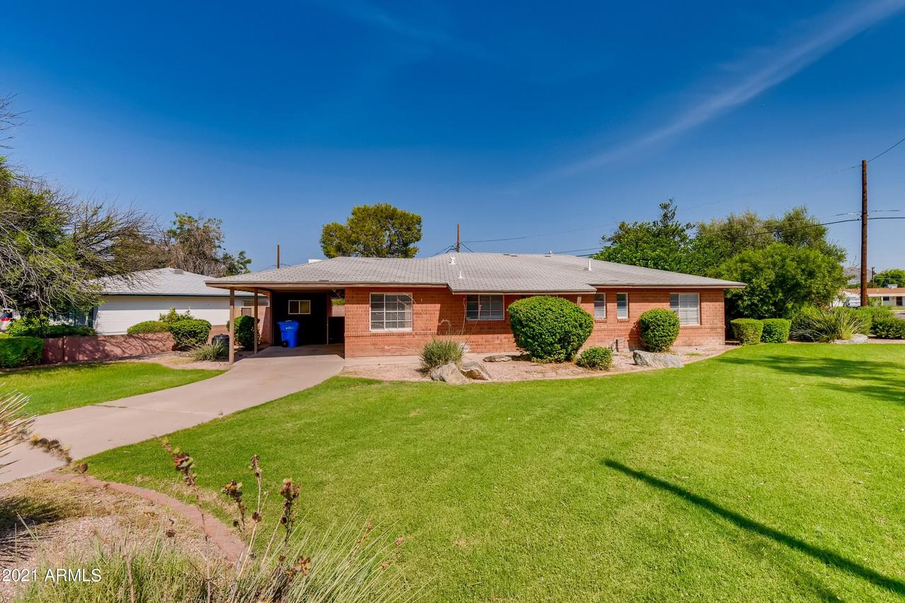 3028 E Coolidge St., Phoenix, AZ 85016