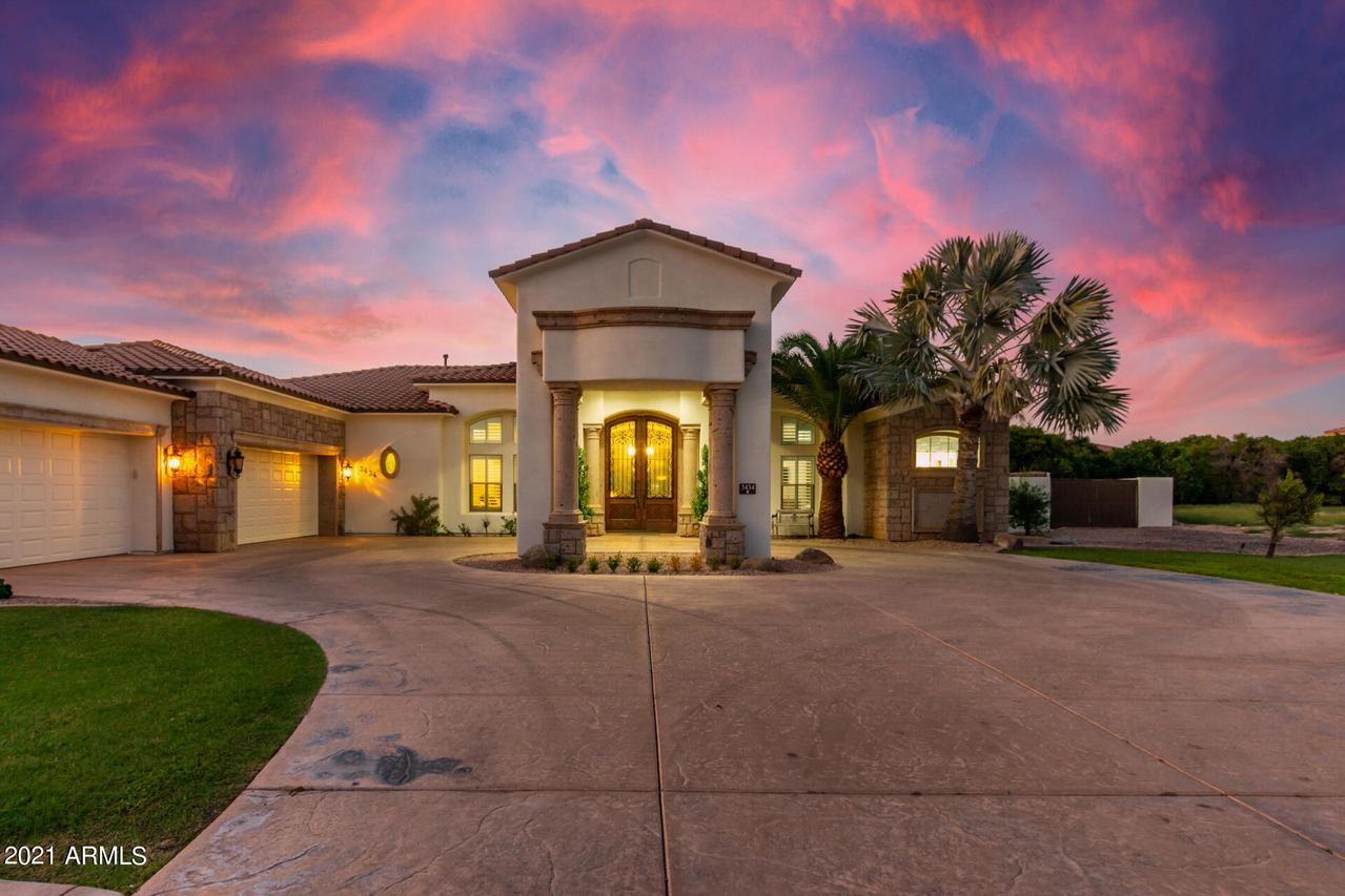 3434 E Kenwood St., Mesa, AZ 85213