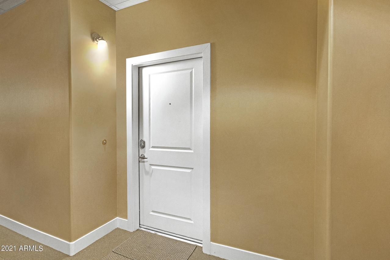 945 E Playa Del Norte Dr. #2014, Tempe, AZ 85288