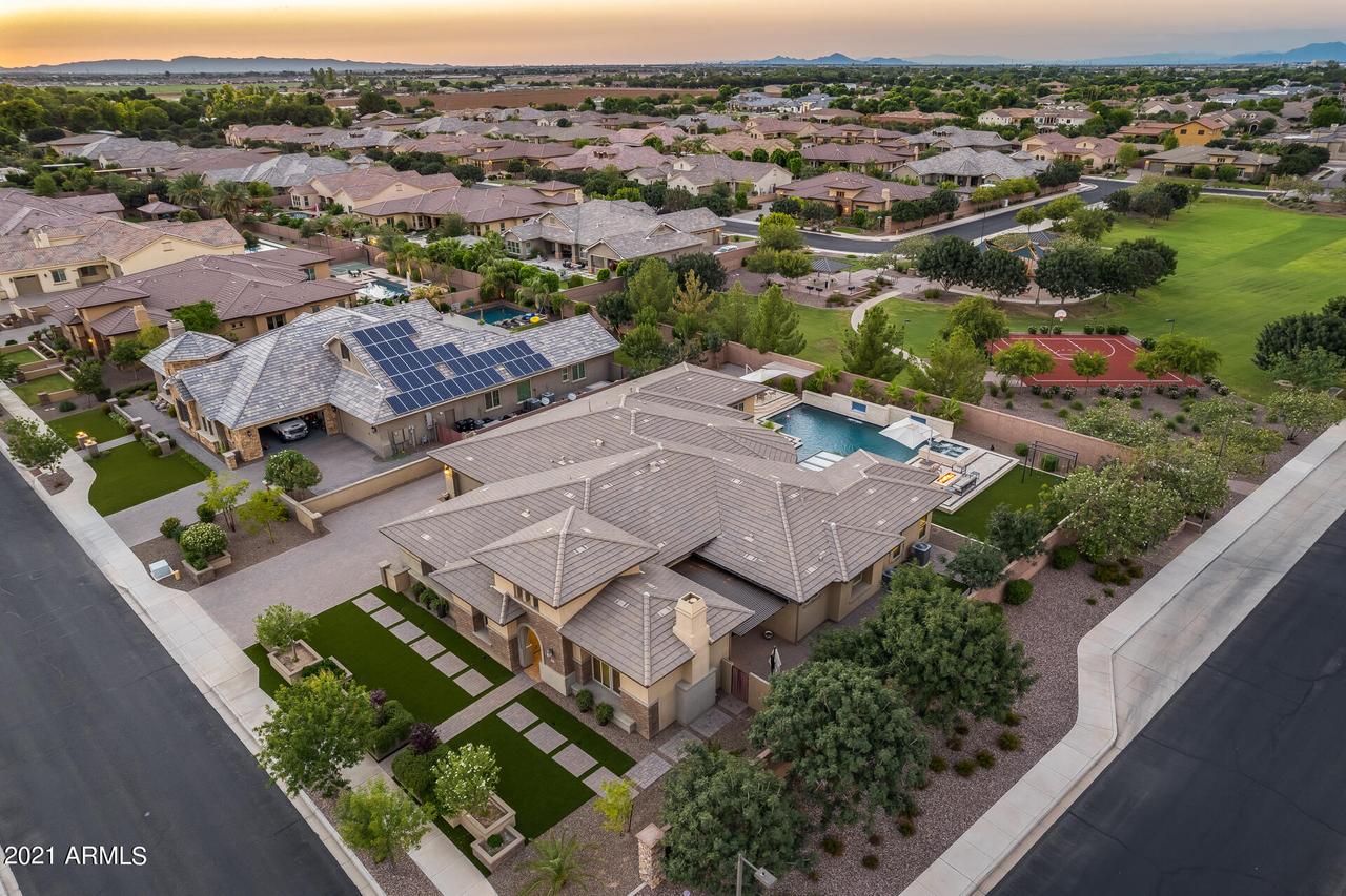 2190 E Mead Dr., Gilbert, AZ 85298