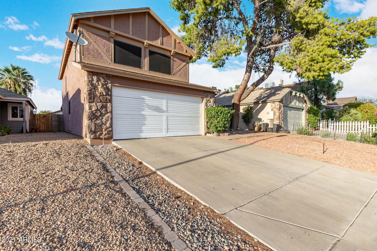 6414 W Mercer Ln., Glendale, AZ 85304