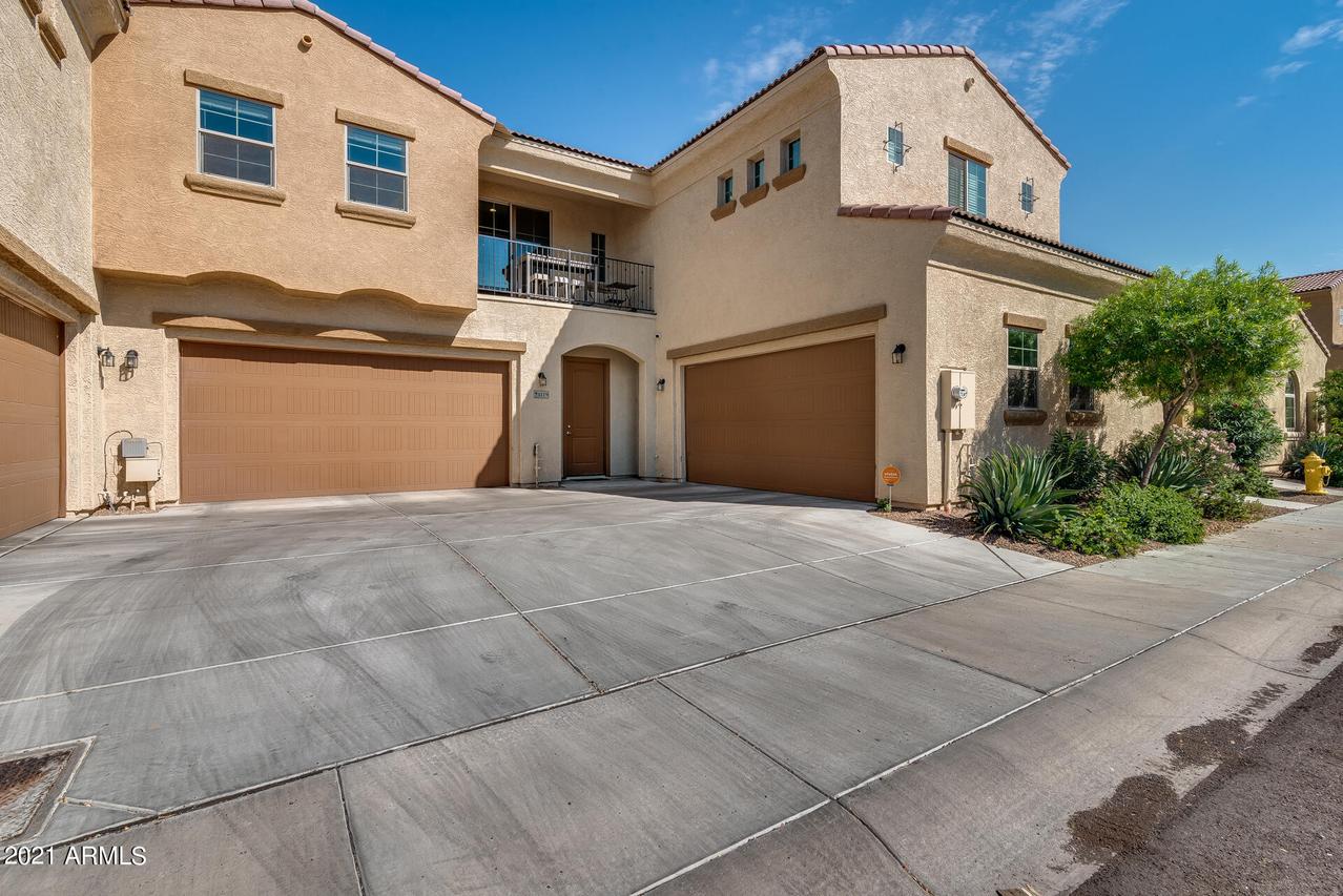 1367 S Country Club Dr. #1119, Mesa, AZ 85210