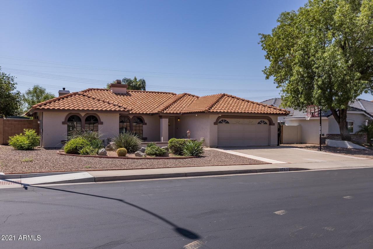 3853 E Dover St., Mesa, AZ 85205