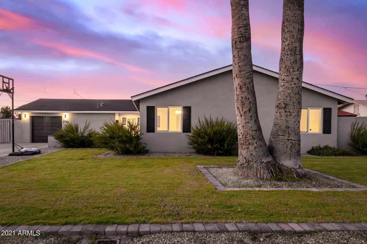 5932 W Medlock Dr., Glendale, AZ 85301