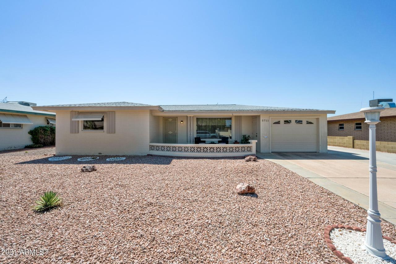 5711 E Des Moines St., Mesa, AZ 85205