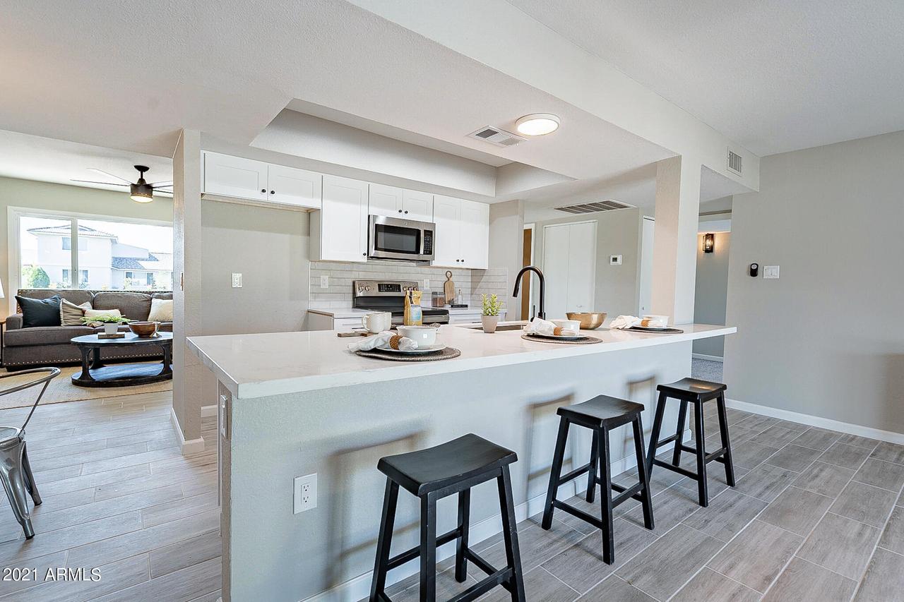 4132 W Waltann Ln., Phoenix, AZ 85053