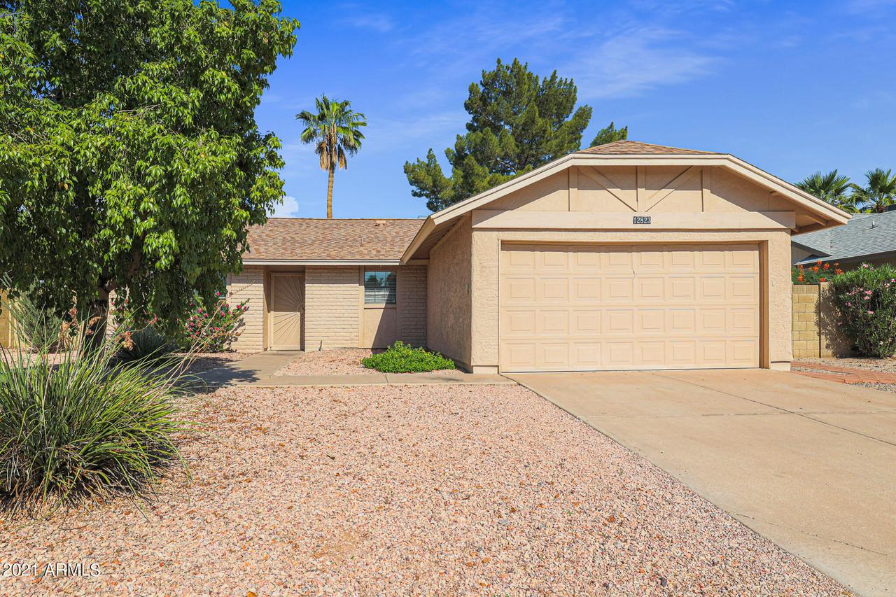 12823 S Wakial Loop, Phoenix, AZ 85044
