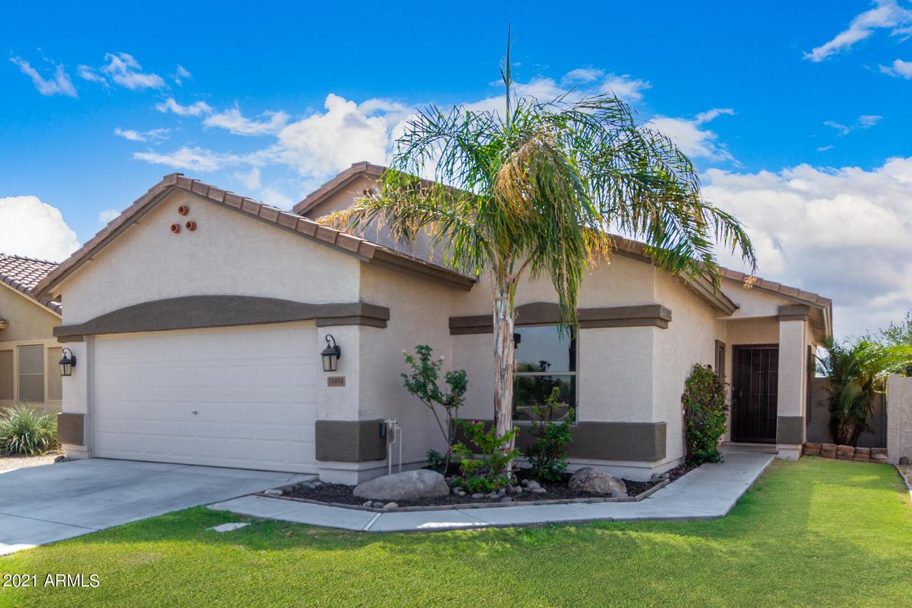 33494 N Sandstone Dr., San Tan Valley, AZ 85143