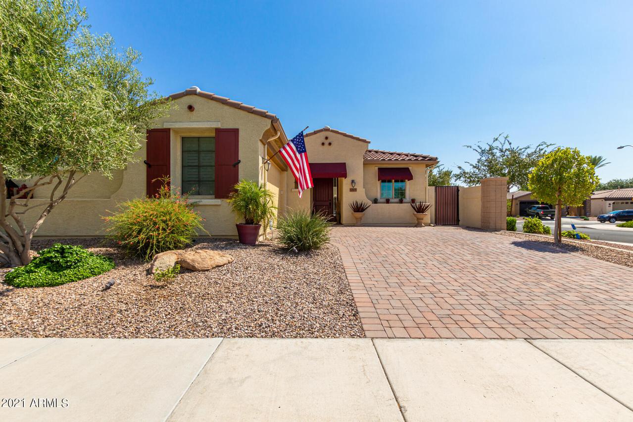 12879 N 94th Ave., Peoria, AZ 85381