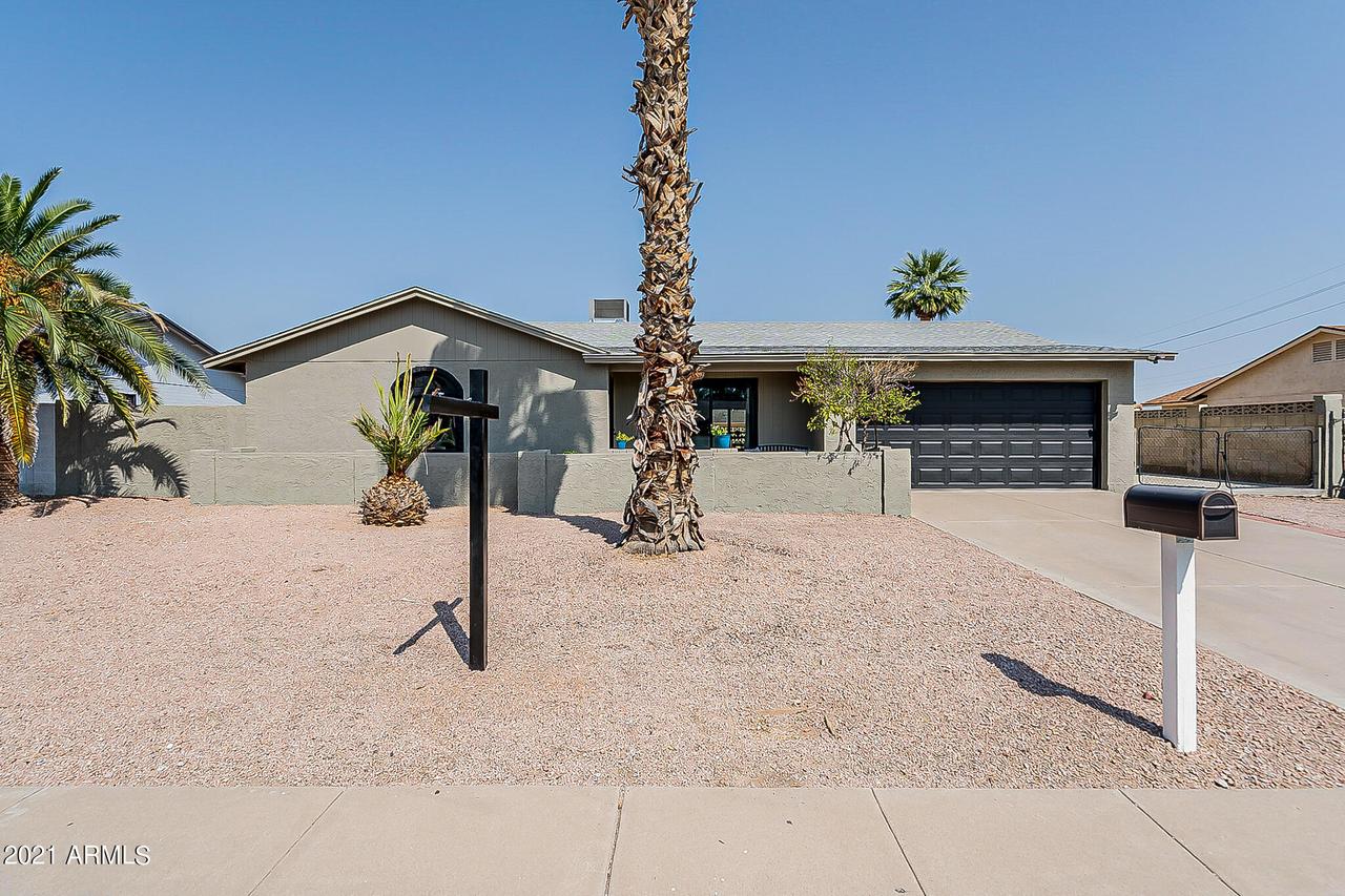 10633 S 44th St., Phoenix, AZ 85044