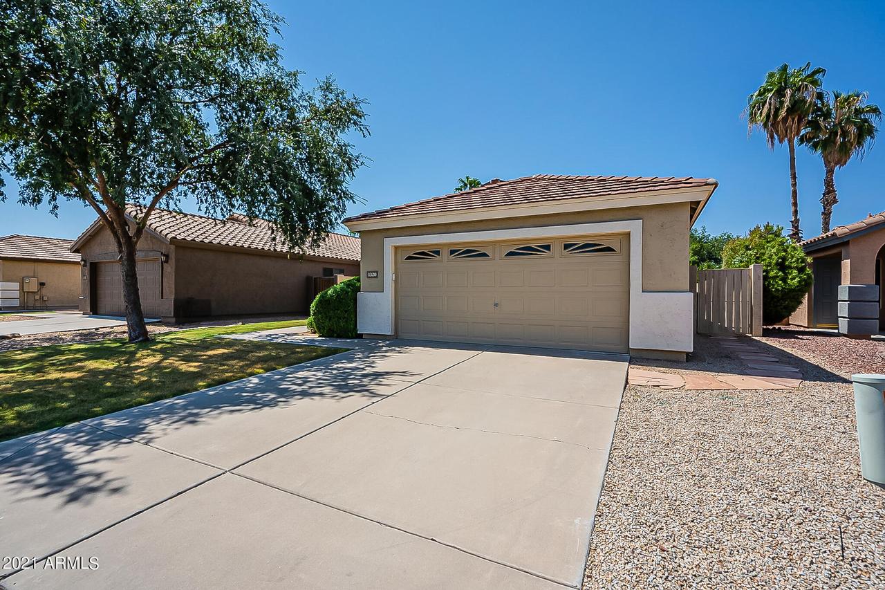 1320 S Porter St., Gilbert, AZ 85296