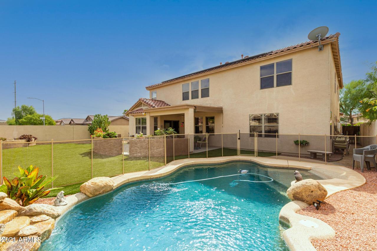 3102 W Desert Vista Tr., Phoenix, AZ 85083