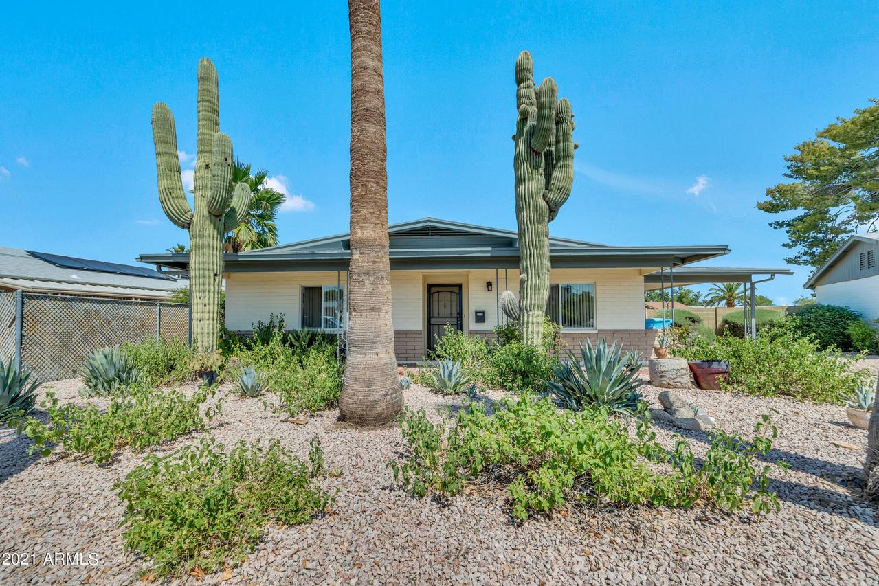 2306 E Betty Elyse Ln., Phoenix, AZ 85022