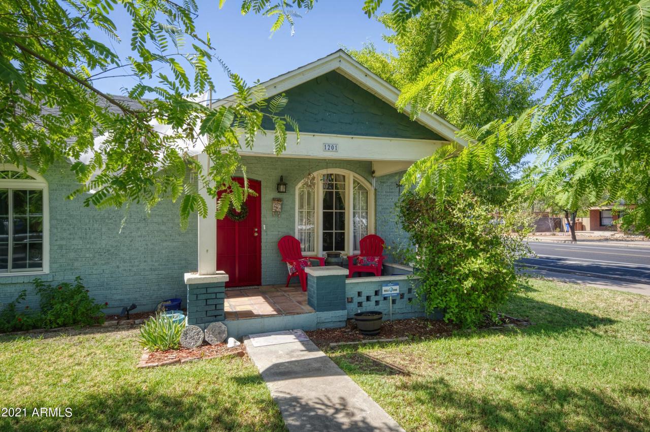 1201 E Hubbell St., Phoenix, AZ 85006