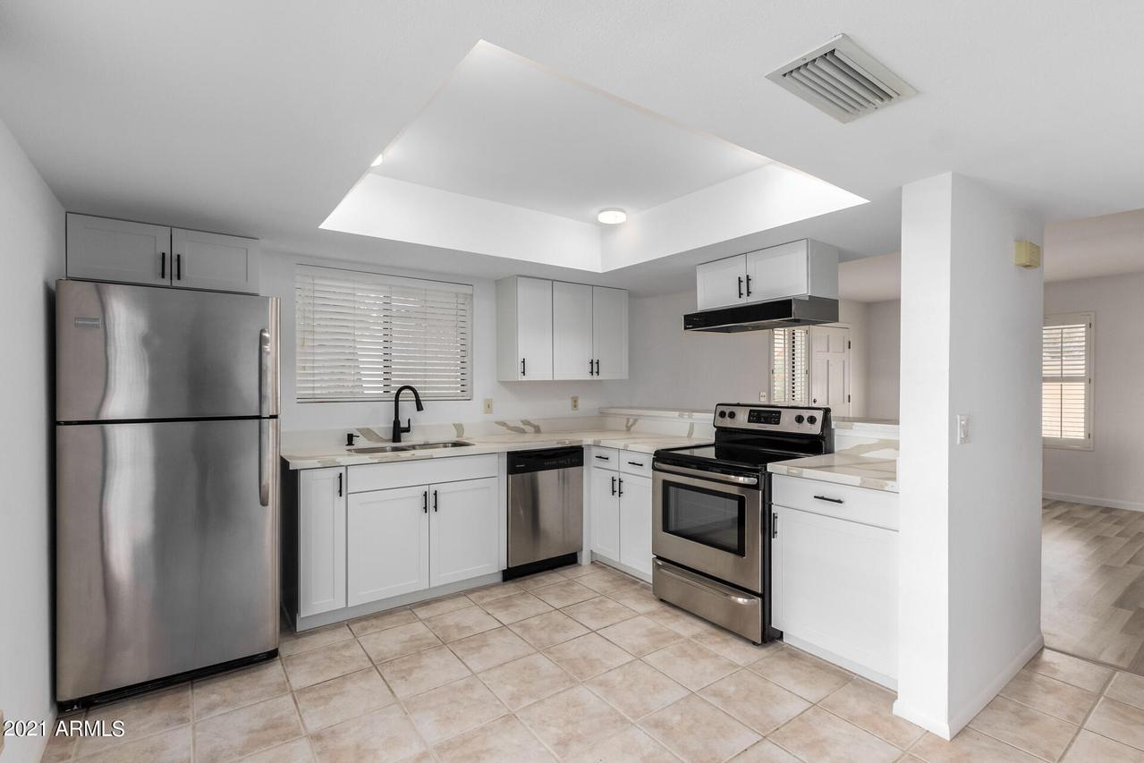 2825 E Waltann Ln. #1, Phoenix, AZ 85032