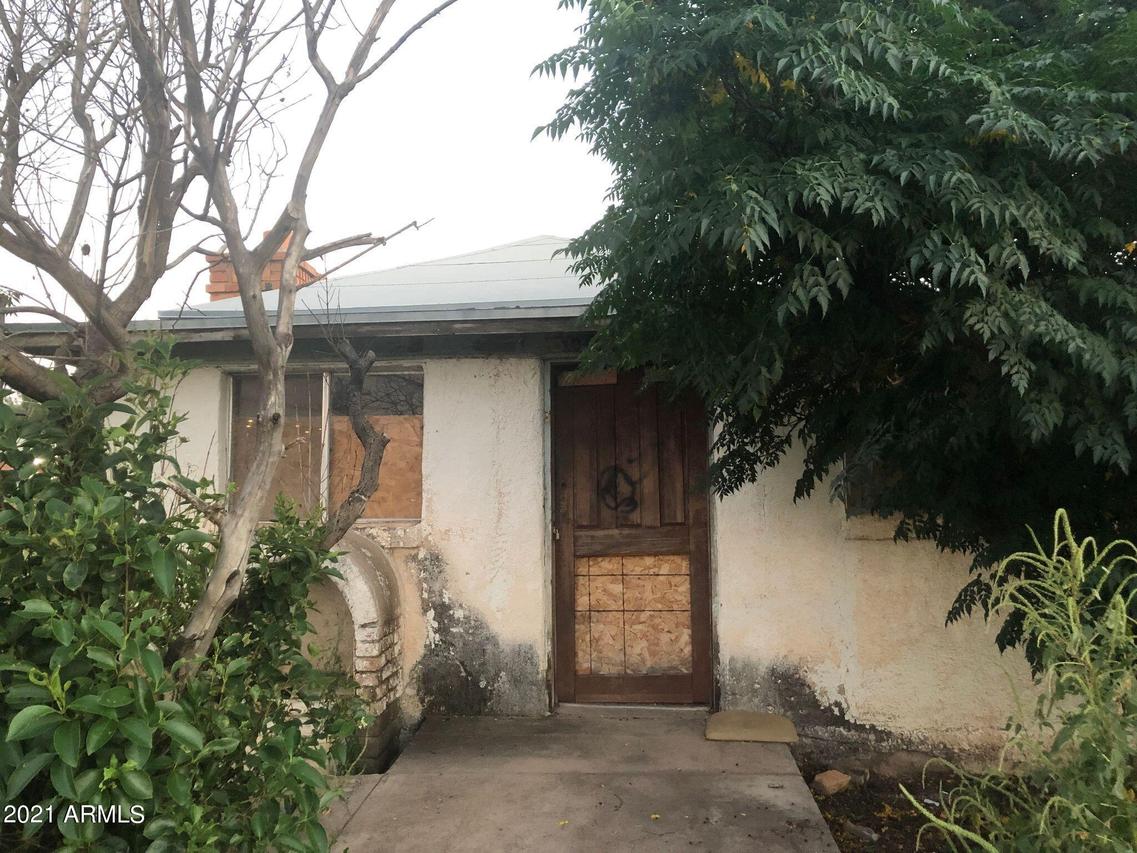 1041 E 18th St., Douglas, AZ 85607