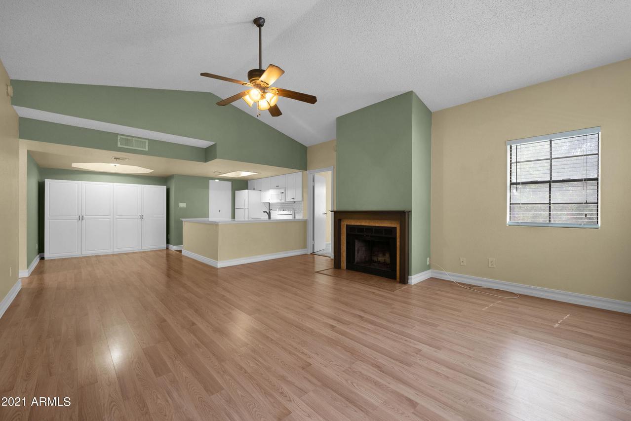 2855 S Extension Rd. #223, Mesa, AZ 85210