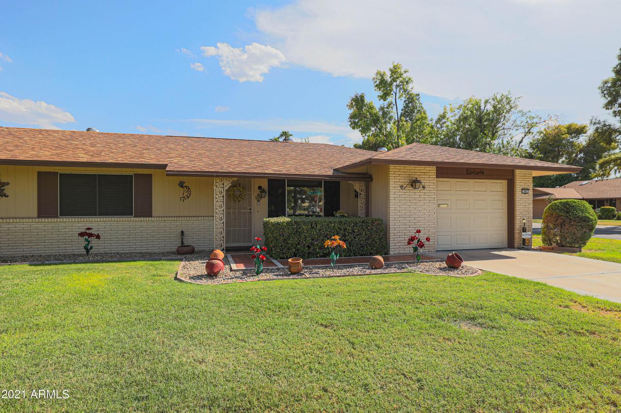 9821 W Pleasant Valley Rd., Sun City, AZ 85351