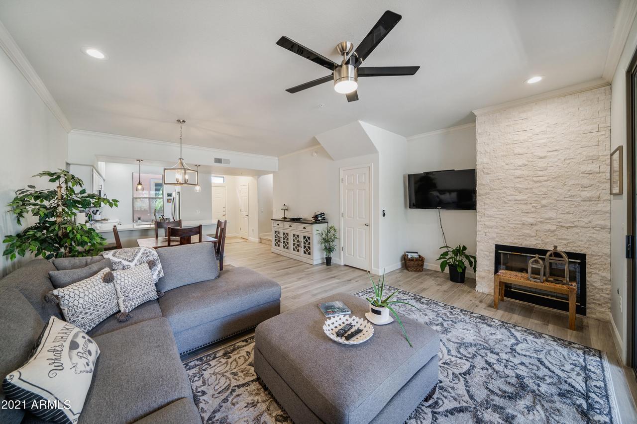 19777 N 76th St. #1129, Scottsdale, AZ 85255