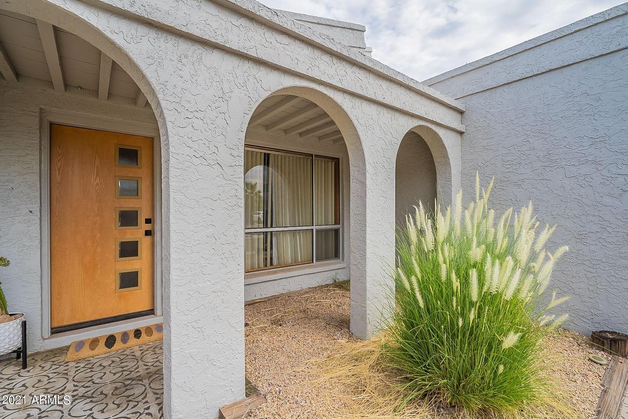 2032 E Janice Way, Phoenix, AZ 85022