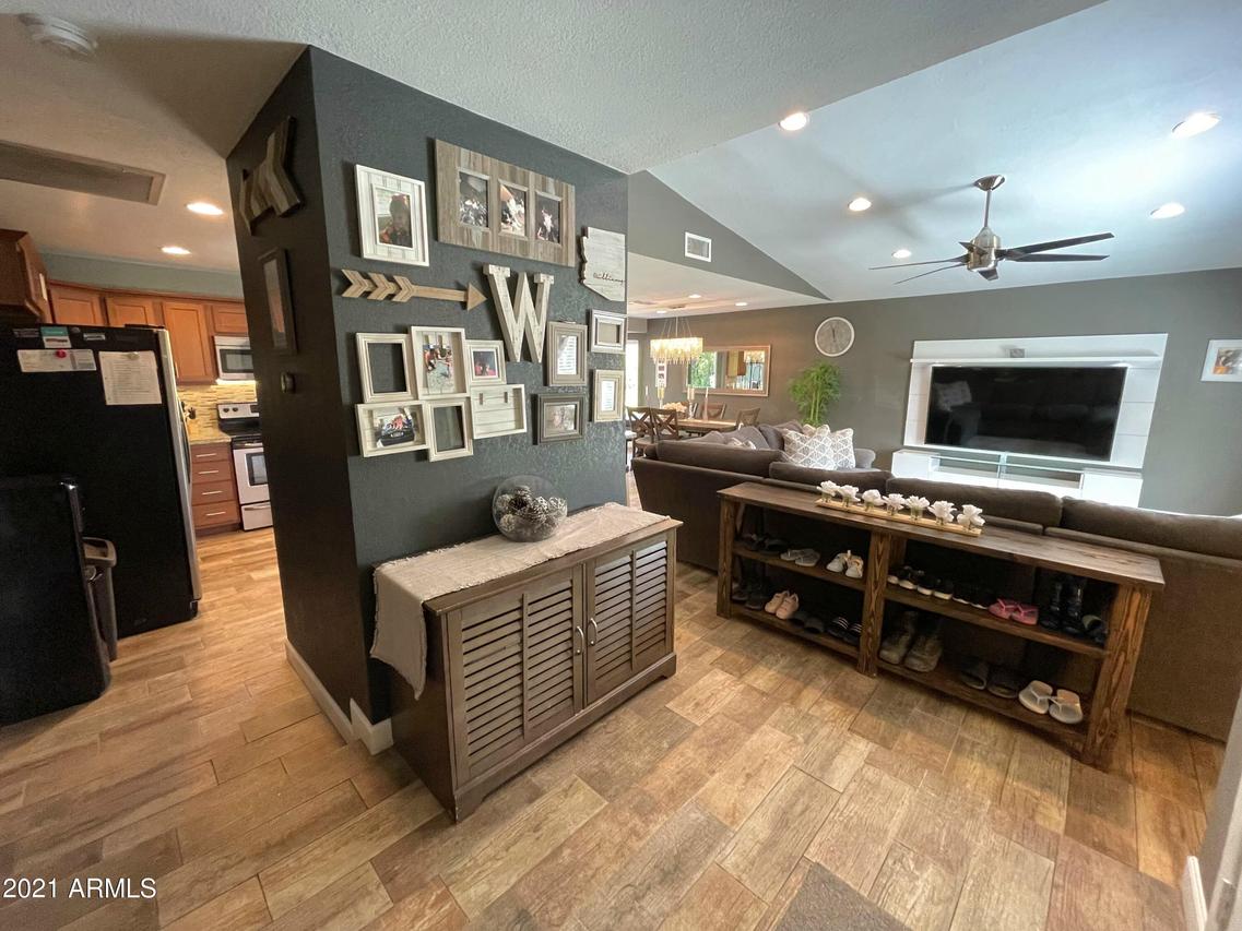 2014 E Friess Dr., Phoenix, AZ 85022