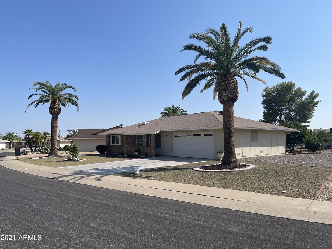 9911 W Willow Creek Cir., Sun City, AZ 85373