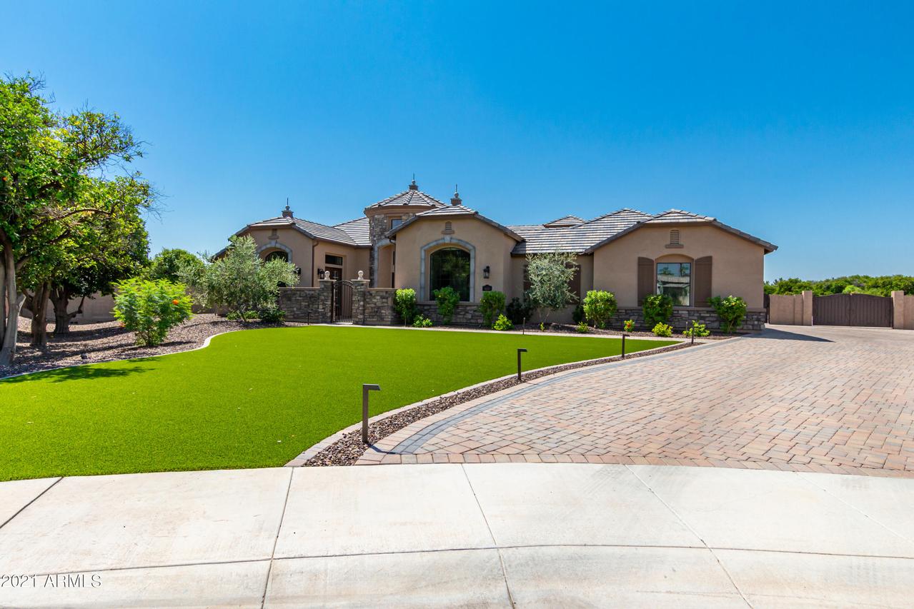 4113 E Nora Cir., Mesa, AZ 85215