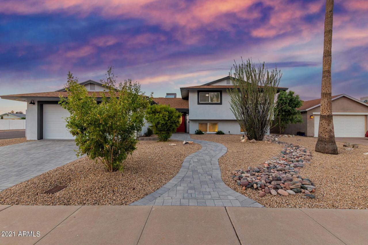 8602 E Mitchell Dr., Scottsdale, AZ 85251