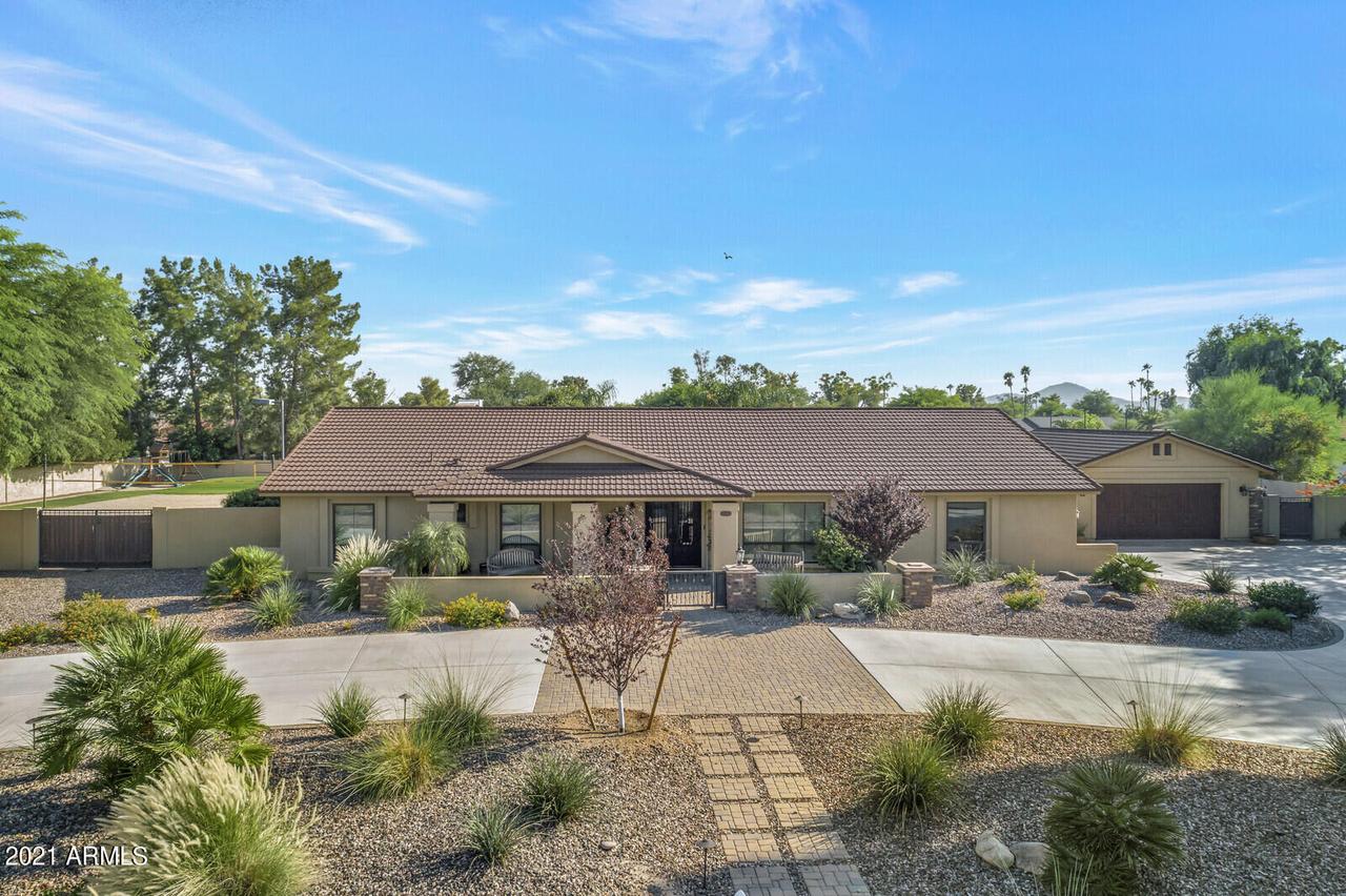 8013 E Sharon Dr., Scottsdale, AZ 85260
