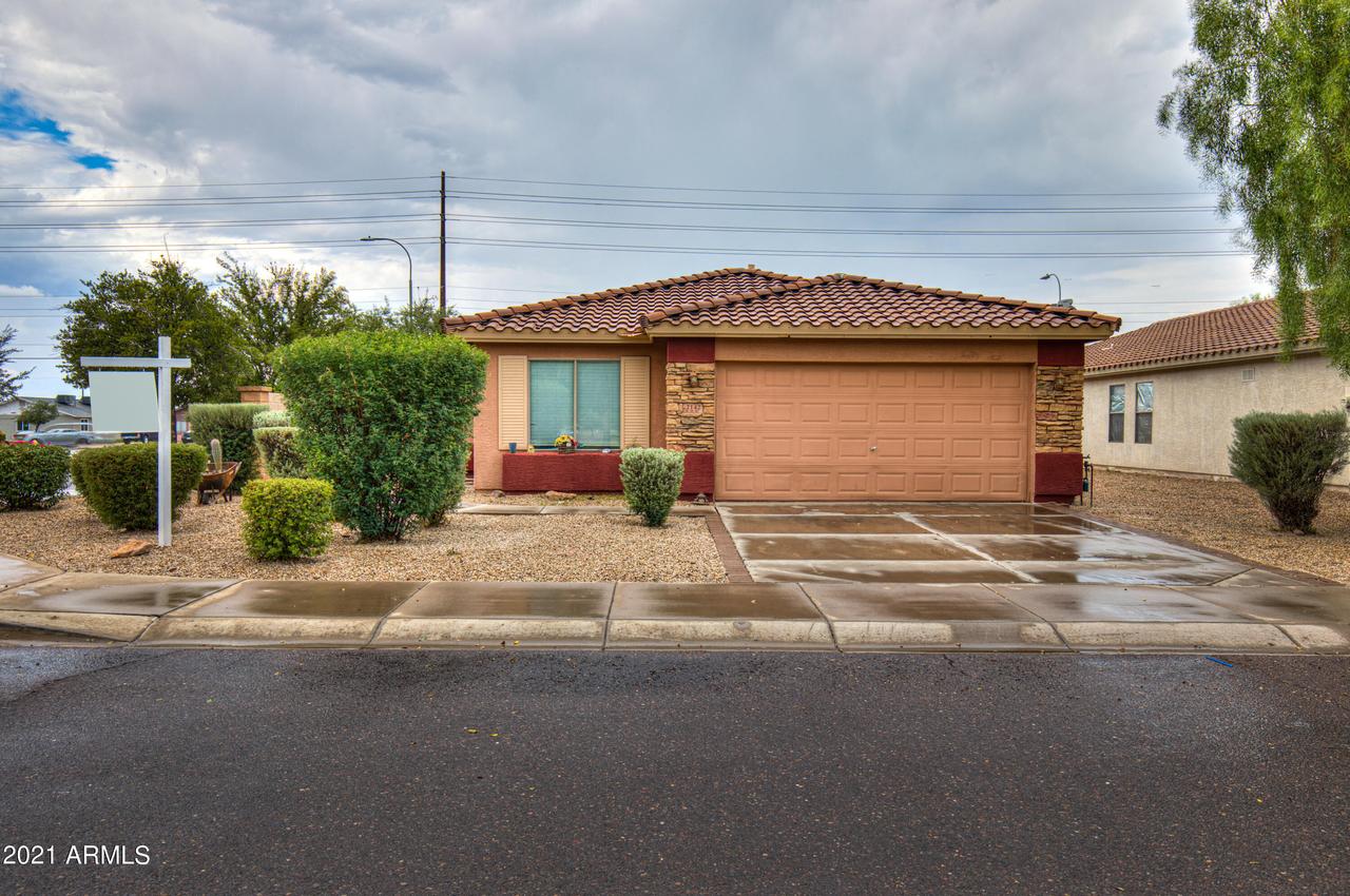 2142 W Pleasant Ln., Phoenix, AZ 85041
